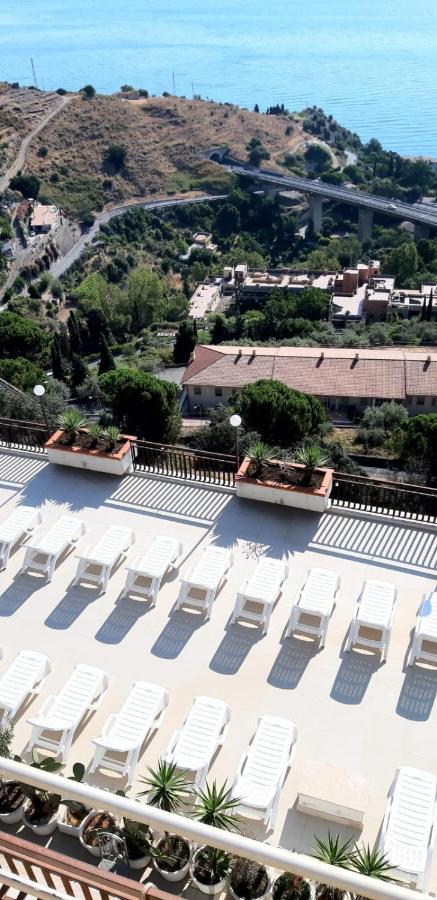 Taormina Panoramic Seaview Apartment Bagian luar foto